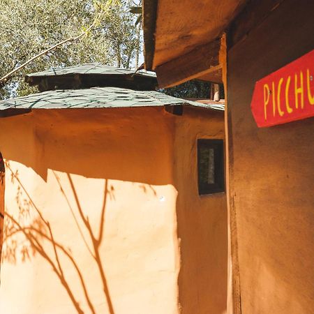 Nisi Glamping Hotel Rahón-part Szoba fotó