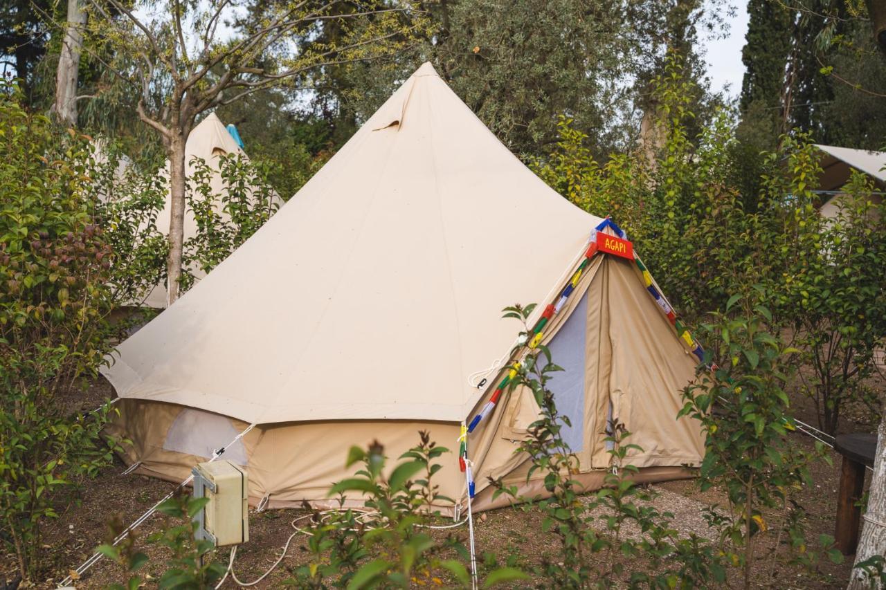 Nisi Glamping Hotel Rahón-part Kültér fotó