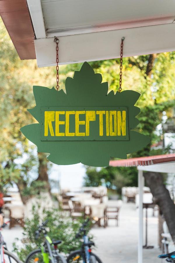 Nisi Glamping Hotel Rahón-part Kültér fotó